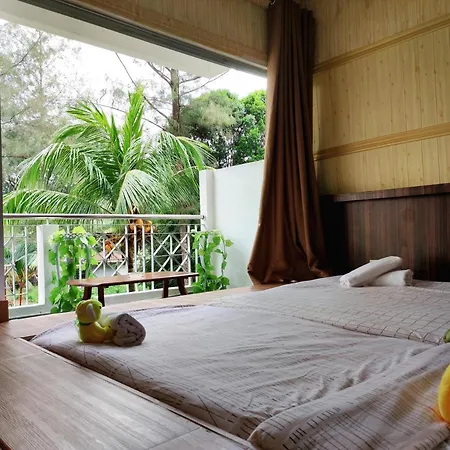 Teluk Batik Beach Apart Ment Lumut Sitiawan No Pool Exterior photo